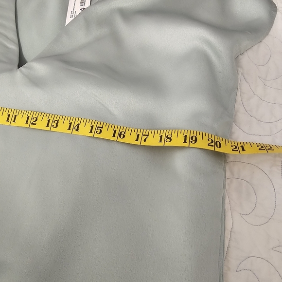 LBLC The Label Sleek Jade Green Cautilina V-Neck Dress Women's Size Large NWT - Picture 6 of 7